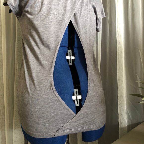 Open Back Short Sleeve - Like New! - Picture 5 of 6